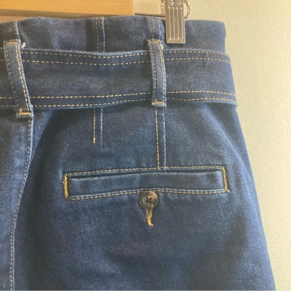 Boden High-Waisted Button-Up Jeans with Belt - Picture 16 of 16